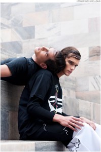 Fashionisto-Exclusive-Different-Twins-008