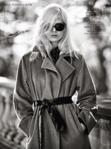 Vogue-China-Novembro-2014-Ola-Rudnicka-por-Boo-George-131