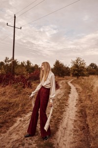LUCYS-Magazine-Fall-2017-Alicja-Macedonska-by-Dominik-Lozinski-6