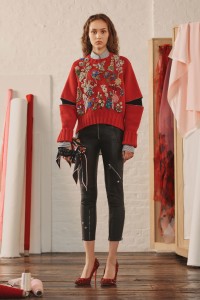 09-alexander-mcqueen-resort-2018