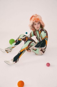 Anna-Sikorska-by-Stefan-Giftthaler-for-Elle-Mexico-November-2017-6-760x1141